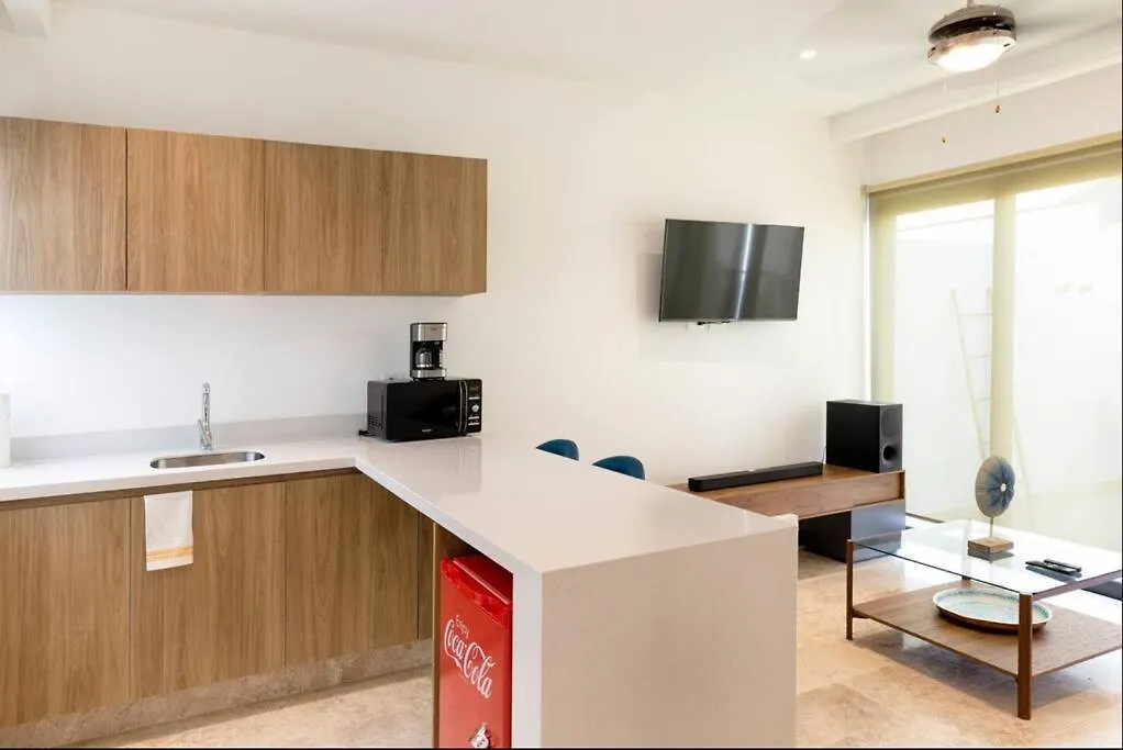 Ipana 515 1Bdr Penthouse Private Hot Tub Apartment Playa del Carmen