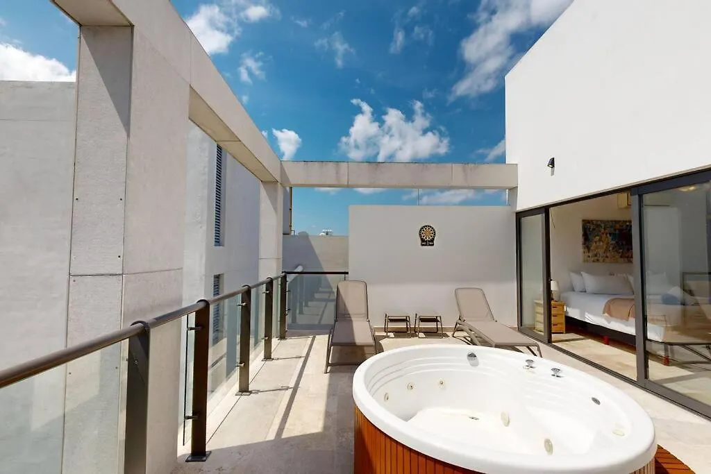 Ipana 515 1Bdr Penthouse Private Hot Tub Apartment Playa del Carmen